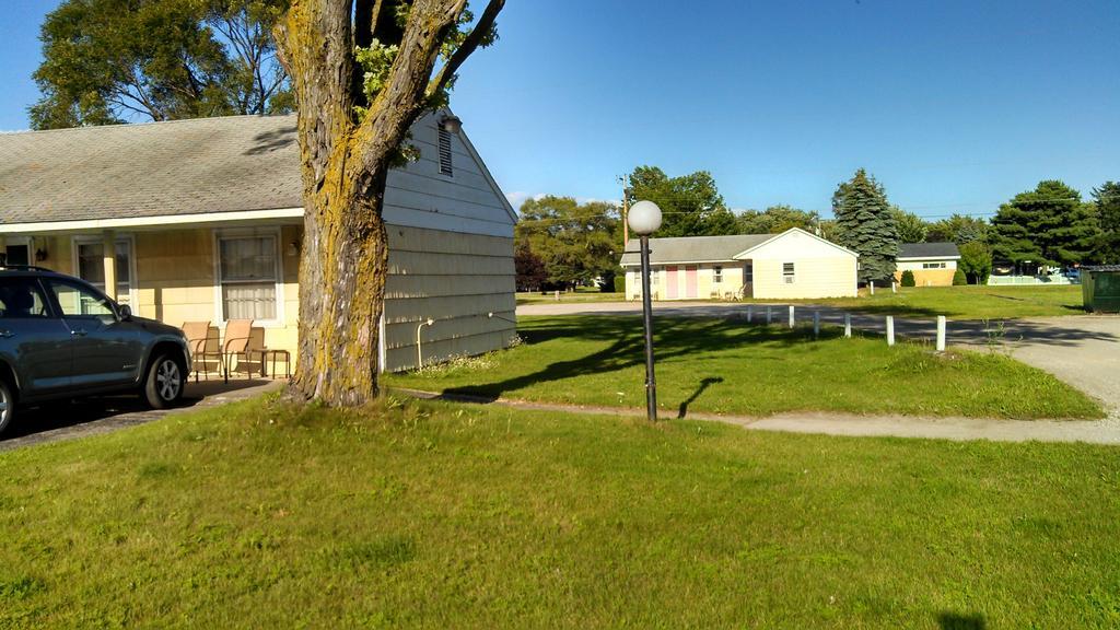 Sunset Lodge Escanaba Exterior photo