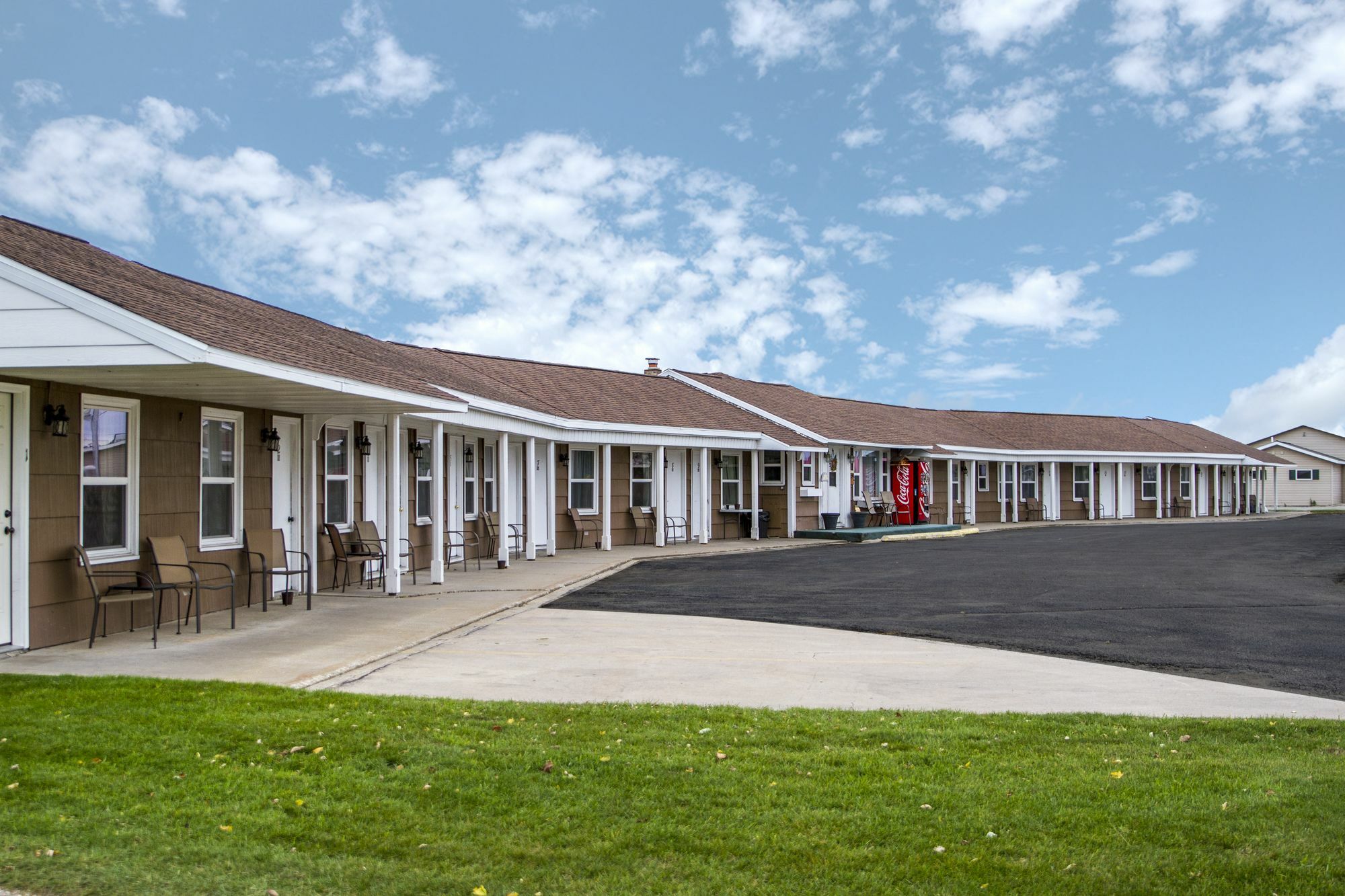 Sunset Lodge Escanaba Exterior photo